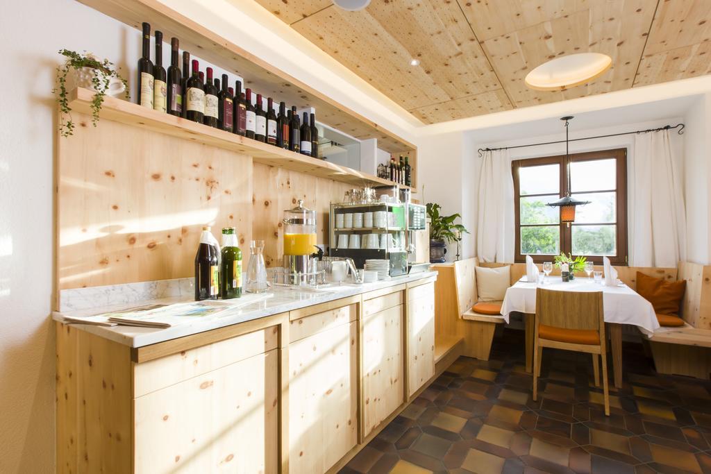 Hotel Gasthof Handl Schonberg im Stubaital Bagian luar foto