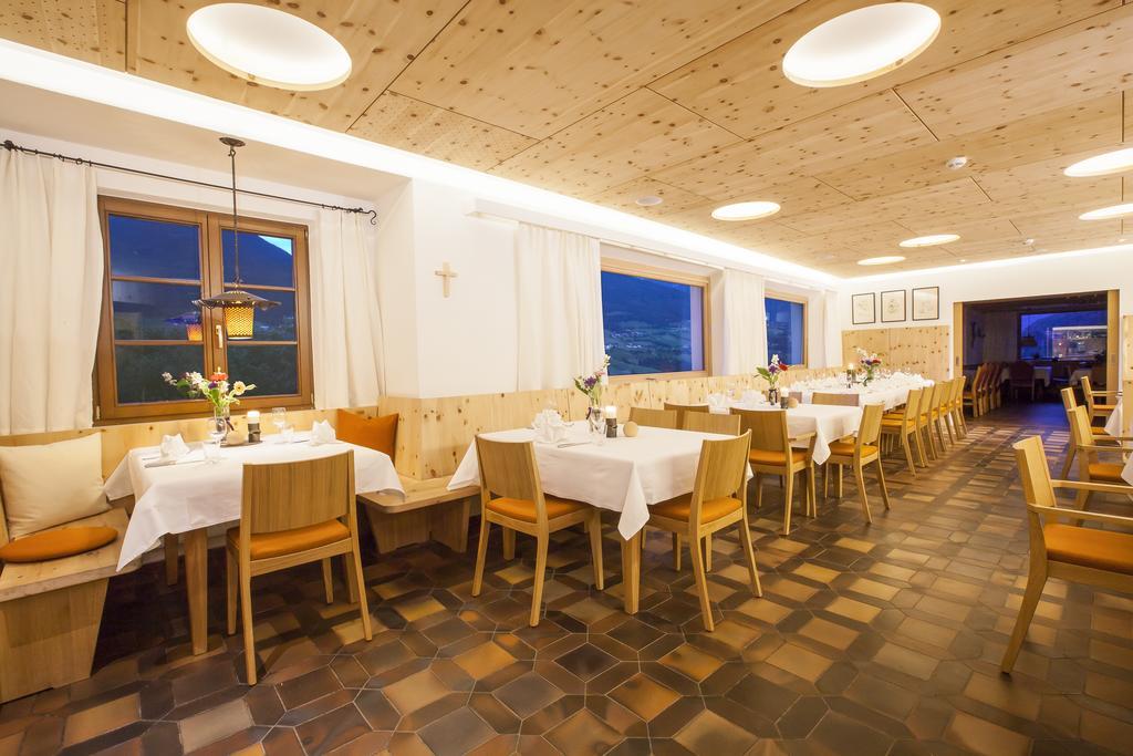 Hotel Gasthof Handl Schonberg im Stubaital Bagian luar foto