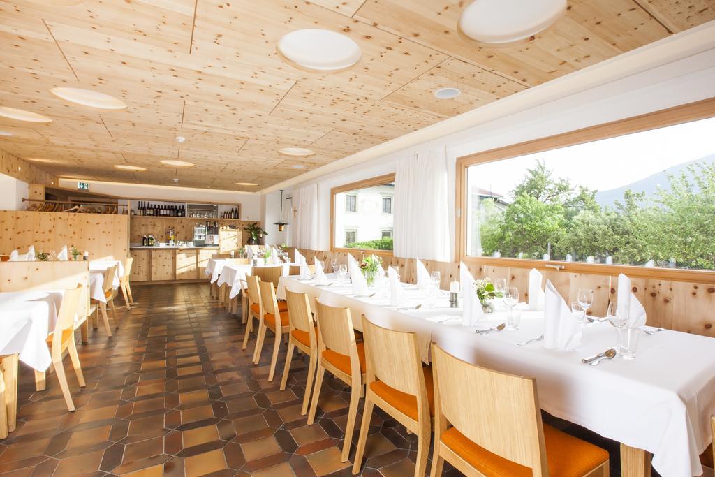 Hotel Gasthof Handl Schonberg im Stubaital Bagian luar foto